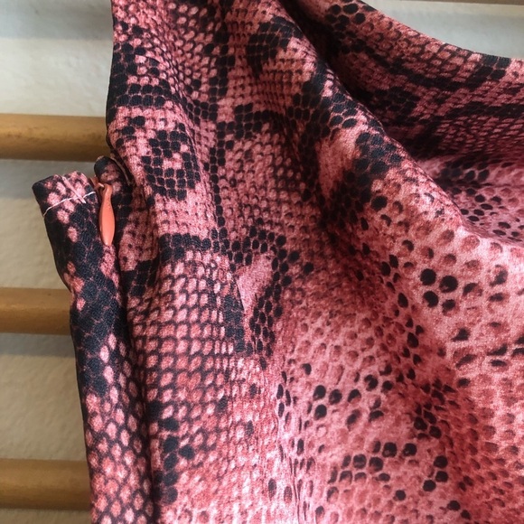 NASTY GAL snake print midi dress - Picture 7 of 8